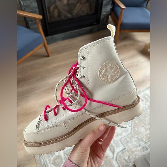 Converse Chuck Taylor Leather High Top Lace Up Boot White Pink Women 10 NWT - Picture 6 of 12